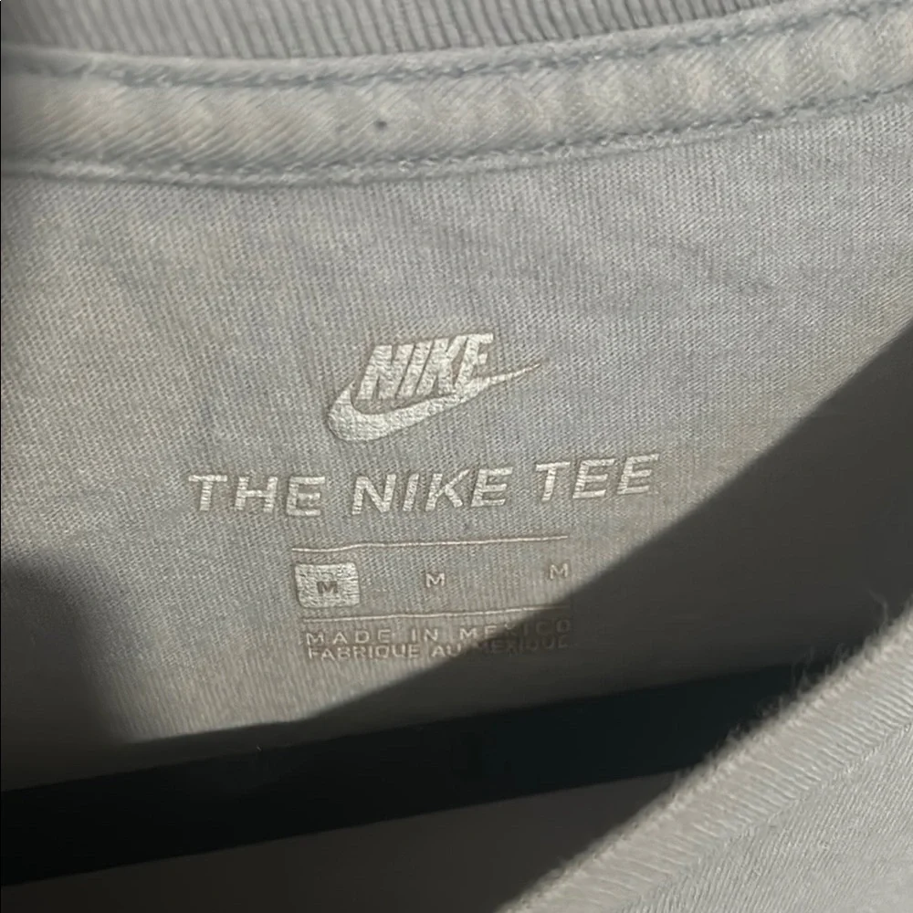 Nike Gray Short Sleeve Tee Athletic Casual - Picture 2 of 5
